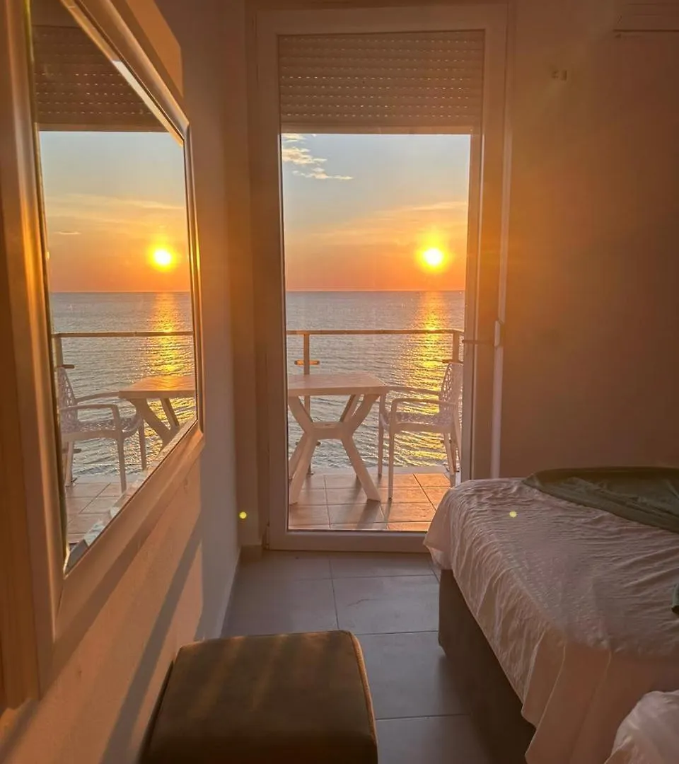 Deluxe Apartments With Balcony Shëngjin