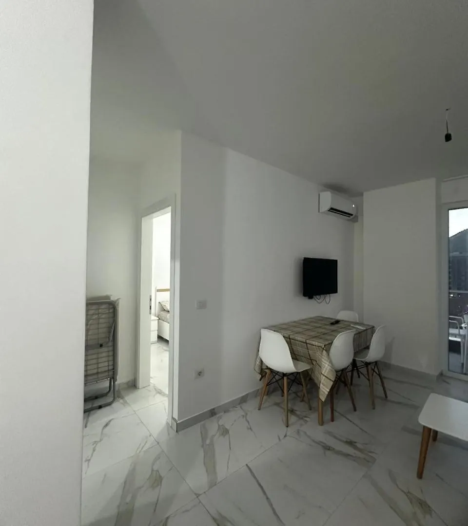 Deluxe Apartments With Balcony Shëngjin